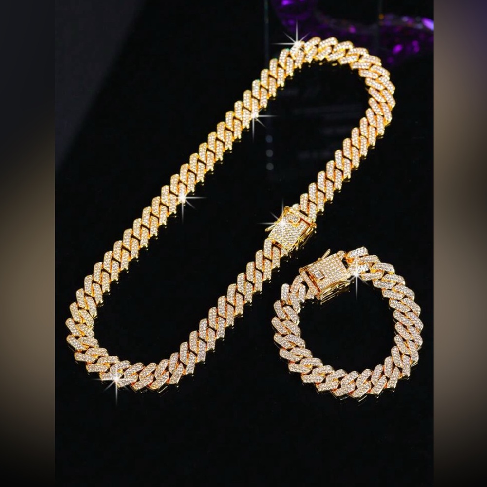 Elegant Gold and Silver Women's Jewelry Set